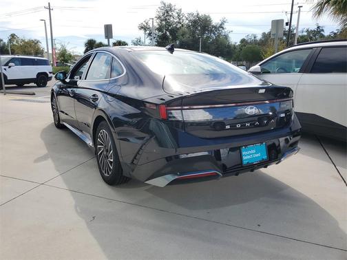 2025 Hyundai SONATA Hybrid Limited