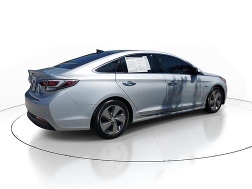 2017 Hyundai SONATA Hybrid Limited