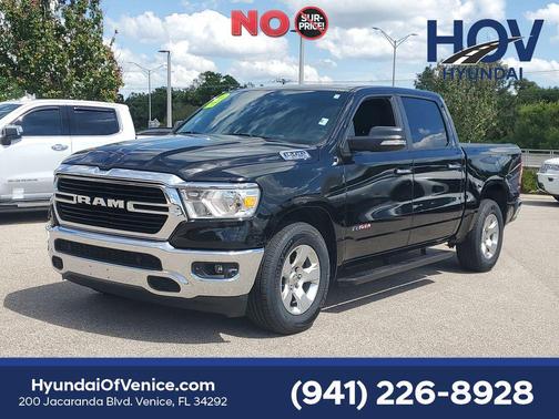 Diamond Black Crystal Pearlcoat 2019 RAM 1500 Big Horn