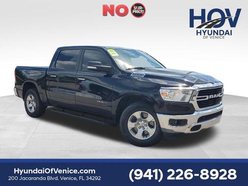 Diamond Black Crystal Pearlcoat 2019 RAM 1500 Big Horn