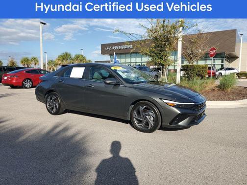2025 Hyundai ELANTRA SEL
