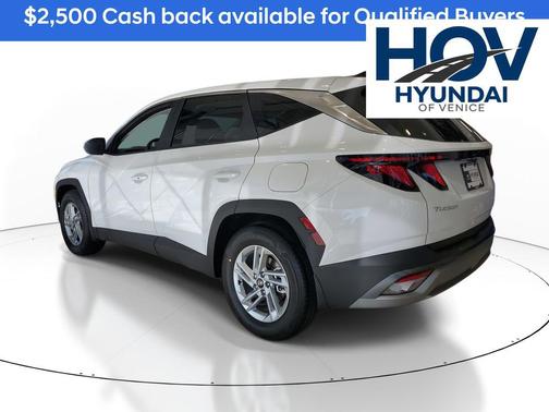 2025 Hyundai TUCSON SE