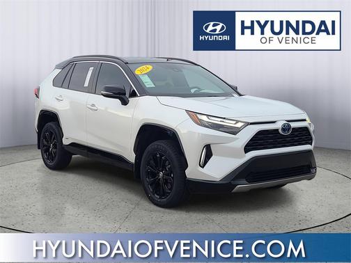 2024 Toyota RAV4 Hybrid SE