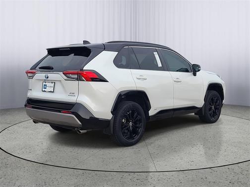 2024 Toyota RAV4 Hybrid SE