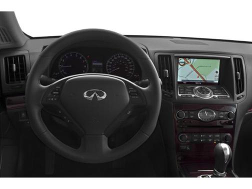 2015 INFINITI Q60 S