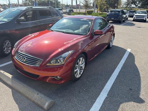 2015 INFINITI Q60 S