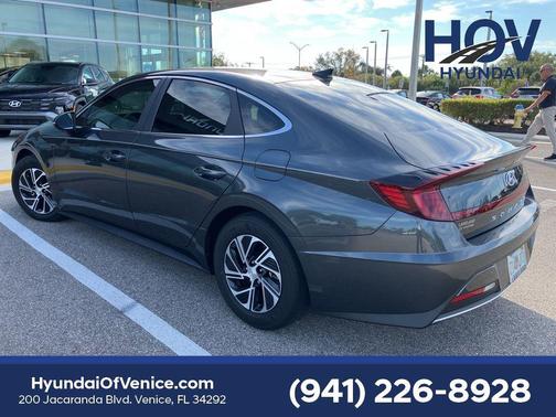 2023 Hyundai SONATA Hybrid Base