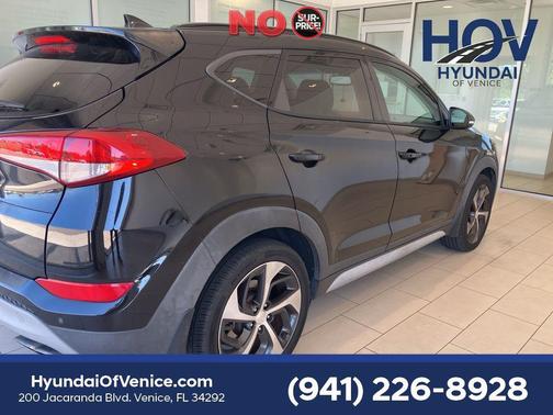 Black Noir Pearl 2018 Hyundai TUCSON Value