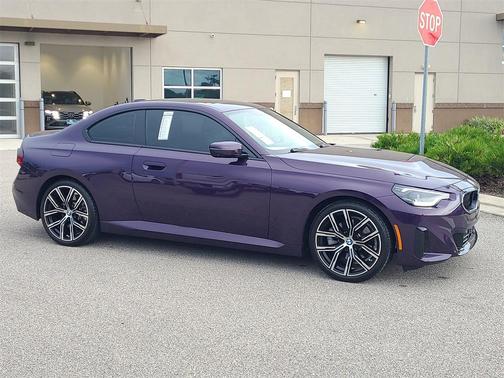 2023 BMW 230 i