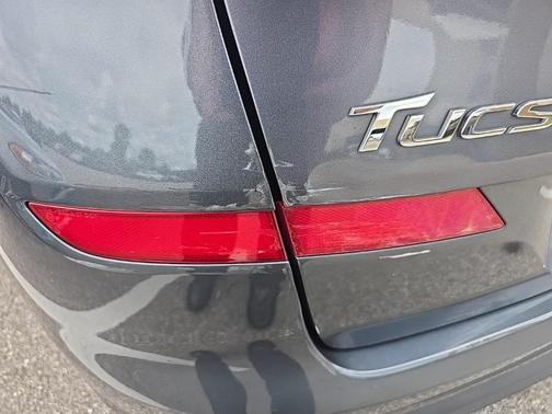 2019 Hyundai TUCSON SE