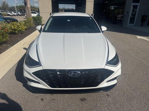 2022 Hyundai SONATA SEL