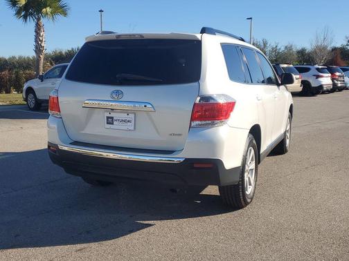 2013 Toyota Highlander SE
