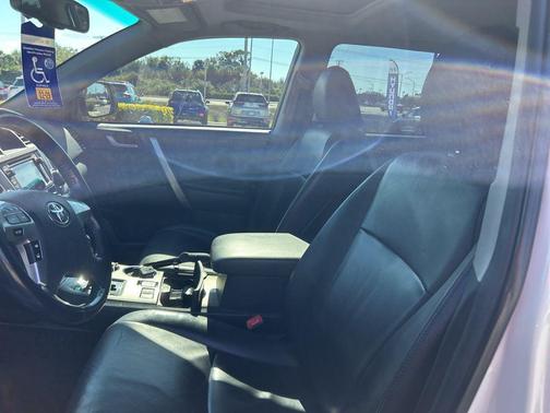 2013 Toyota Highlander SE