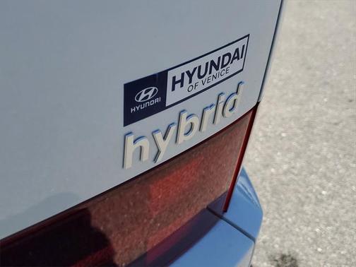 2025 Hyundai SANTA FE SEL 2.4