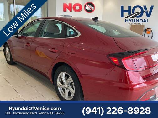 Ultimate Red 2023 Hyundai SONATA SE