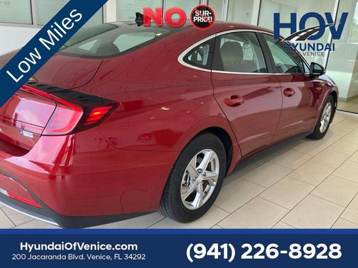 Ultimate Red 2023 Hyundai SONATA SE