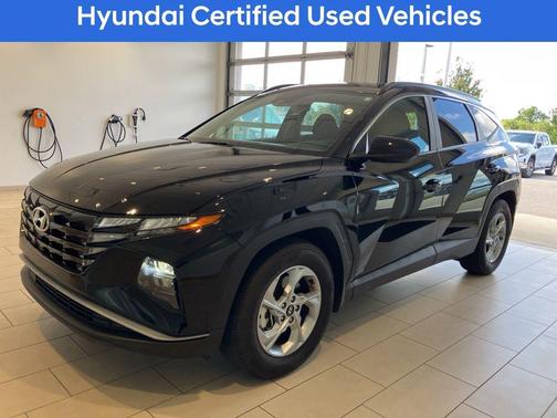 Black Pearl 2024 Hyundai TUCSON SEL