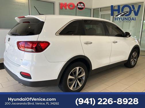 Snow White Pearl 2020 Kia Sorento LX