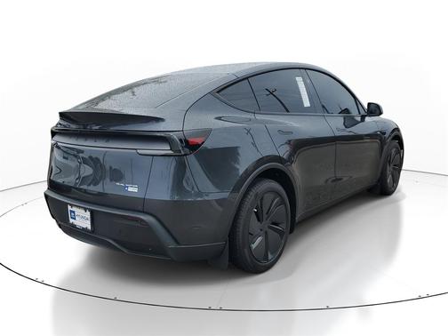 2026 Tesla Model Y Long Range Dual Motor All-Wheel Drive