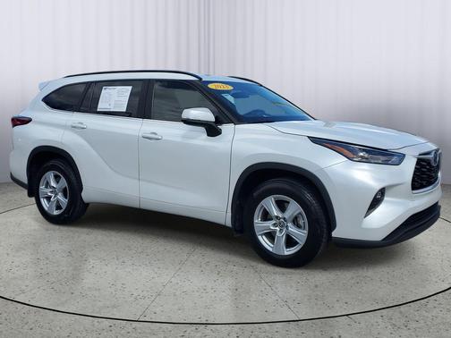 2023 Toyota Highlander Hybrid LE