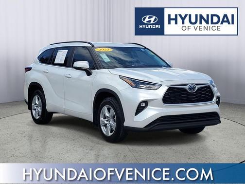2023 Toyota Highlander Hybrid LE