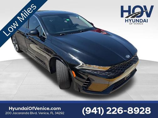 Ebony Black 2021 Kia K5 EX