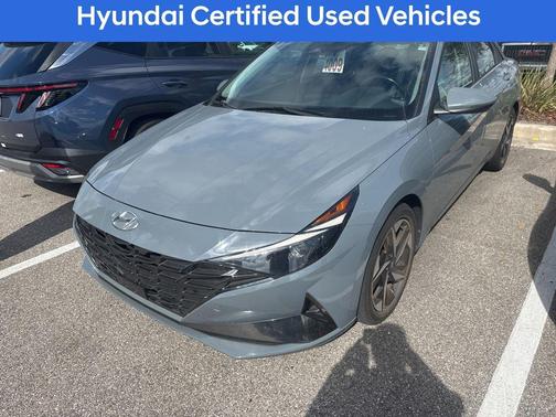 2022 Hyundai ELANTRA SEL