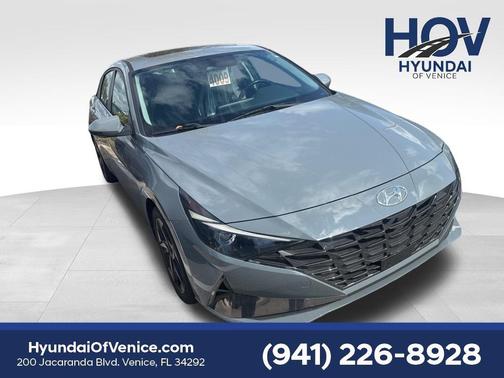 2022 Hyundai ELANTRA SEL