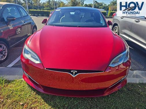 2020 Tesla Model S Long Range