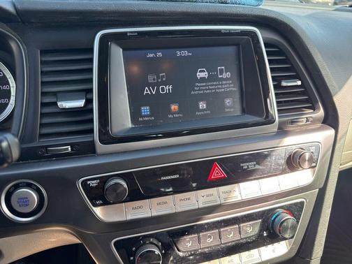 2018 Hyundai SONATA SEL