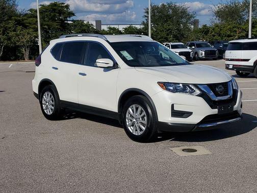 2020 Nissan Rogue SV
