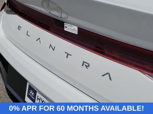 2025 Hyundai ELANTRA SEL