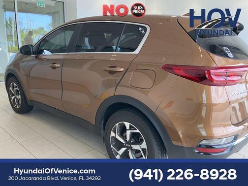 Burnished Copper 2020 Kia Sportage LX