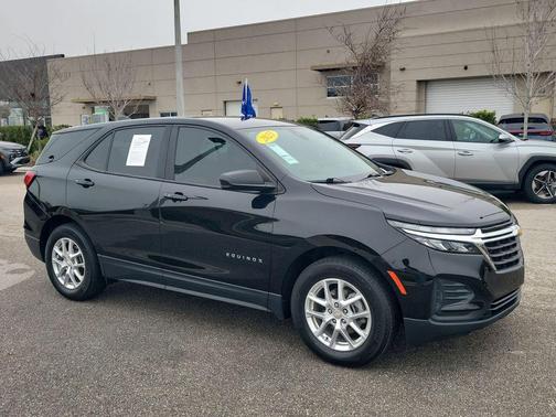 2023 Chevrolet Equinox LS