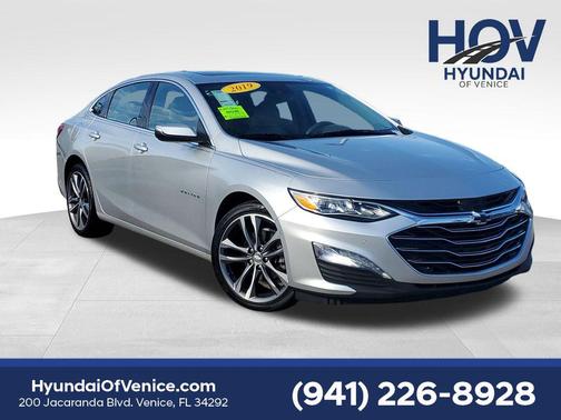 Silver Ice Metallic 2019 Chevrolet Malibu Premier