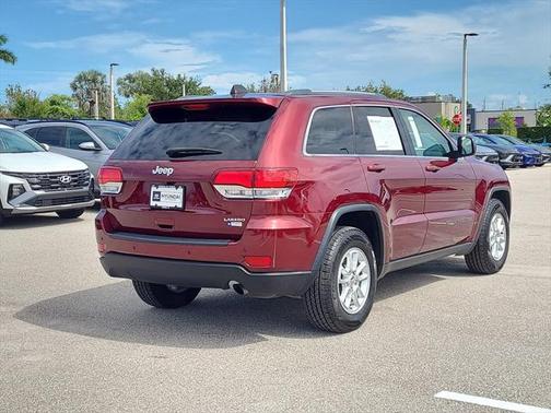 2020 Jeep Grand Cherokee Laredo