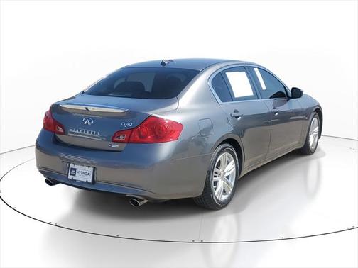 2015 INFINITI Q40 Base