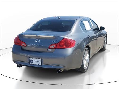 2015 INFINITI Q40 Base