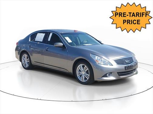2015 INFINITI Q40 Base