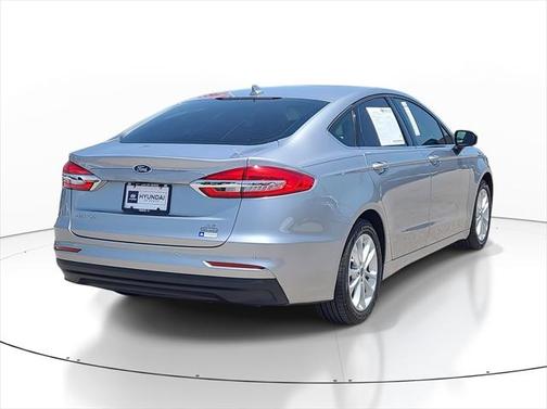 2020 Ford Fusion Hybrid SE