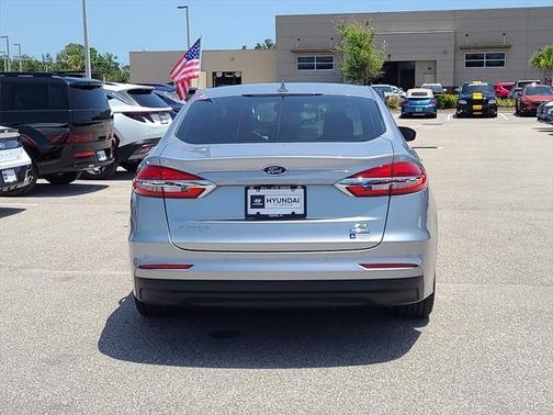 2020 Ford Fusion Hybrid SE