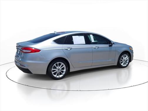2020 Ford Fusion Hybrid SE