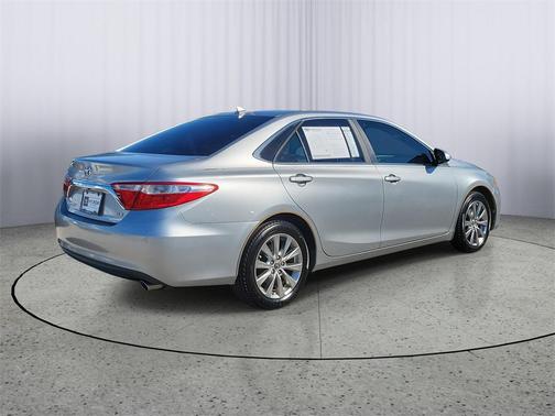 2016 Toyota Camry XLE