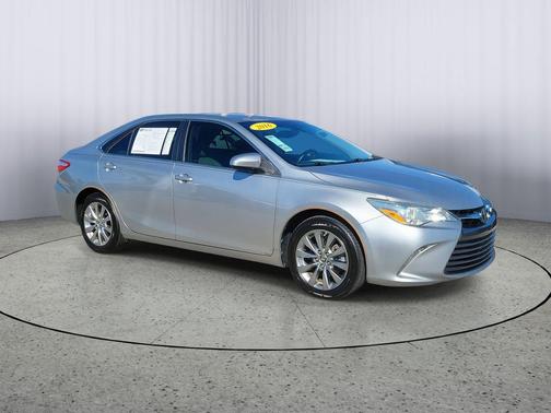 2016 Toyota Camry XLE