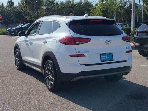 2021 Hyundai TUCSON SEL
