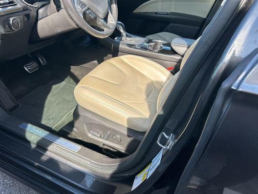 2016 Ford Fusion Hybrid Titanium