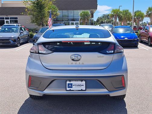 2021 Hyundai IONIQ Hybrid SEL