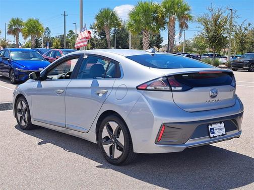 2021 Hyundai IONIQ Hybrid SEL