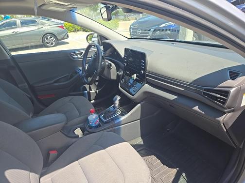 2021 Hyundai IONIQ Hybrid SEL