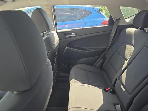 2021 Hyundai TUCSON SEL